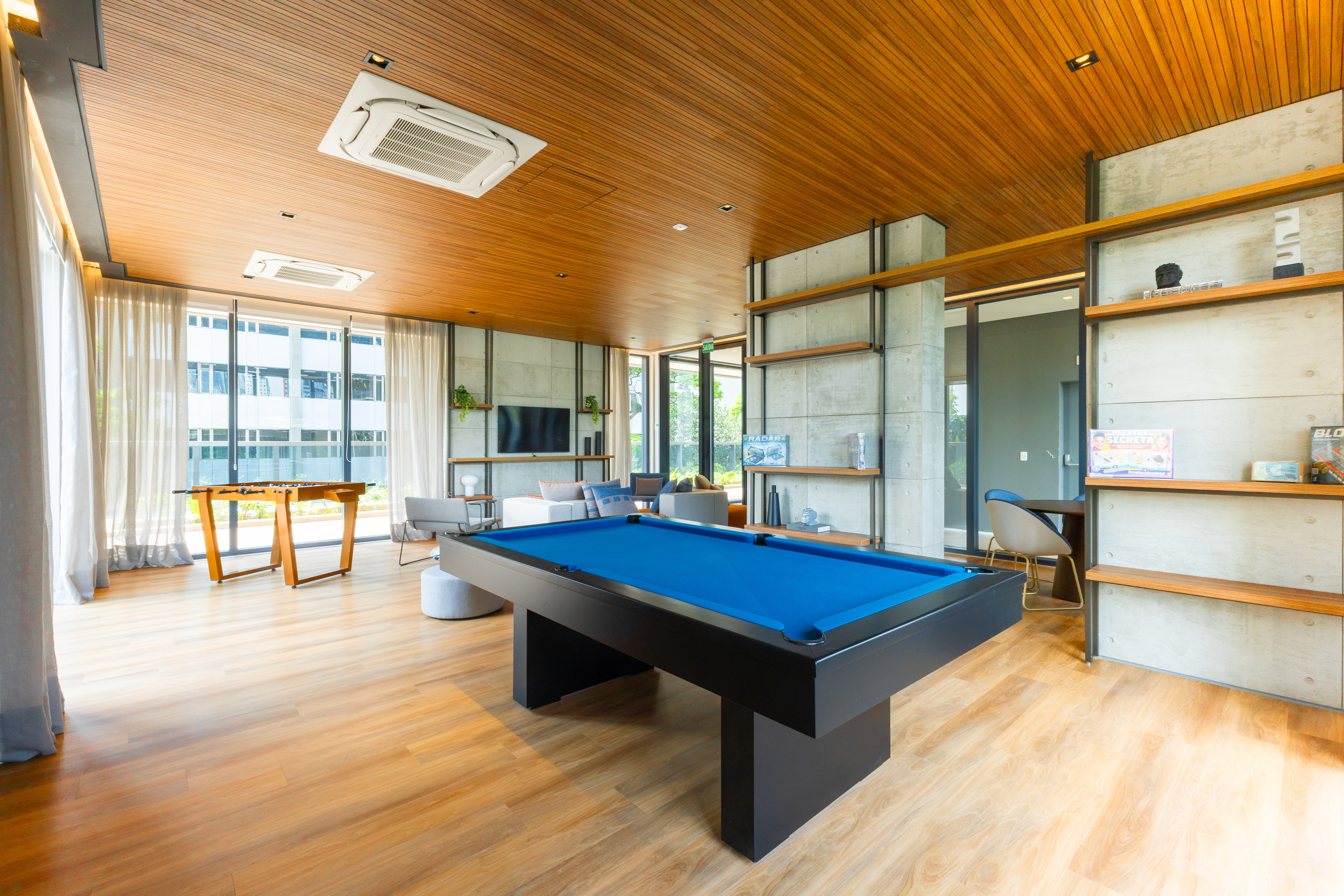 Foto Real do Salão de Jogos da Torre Residences