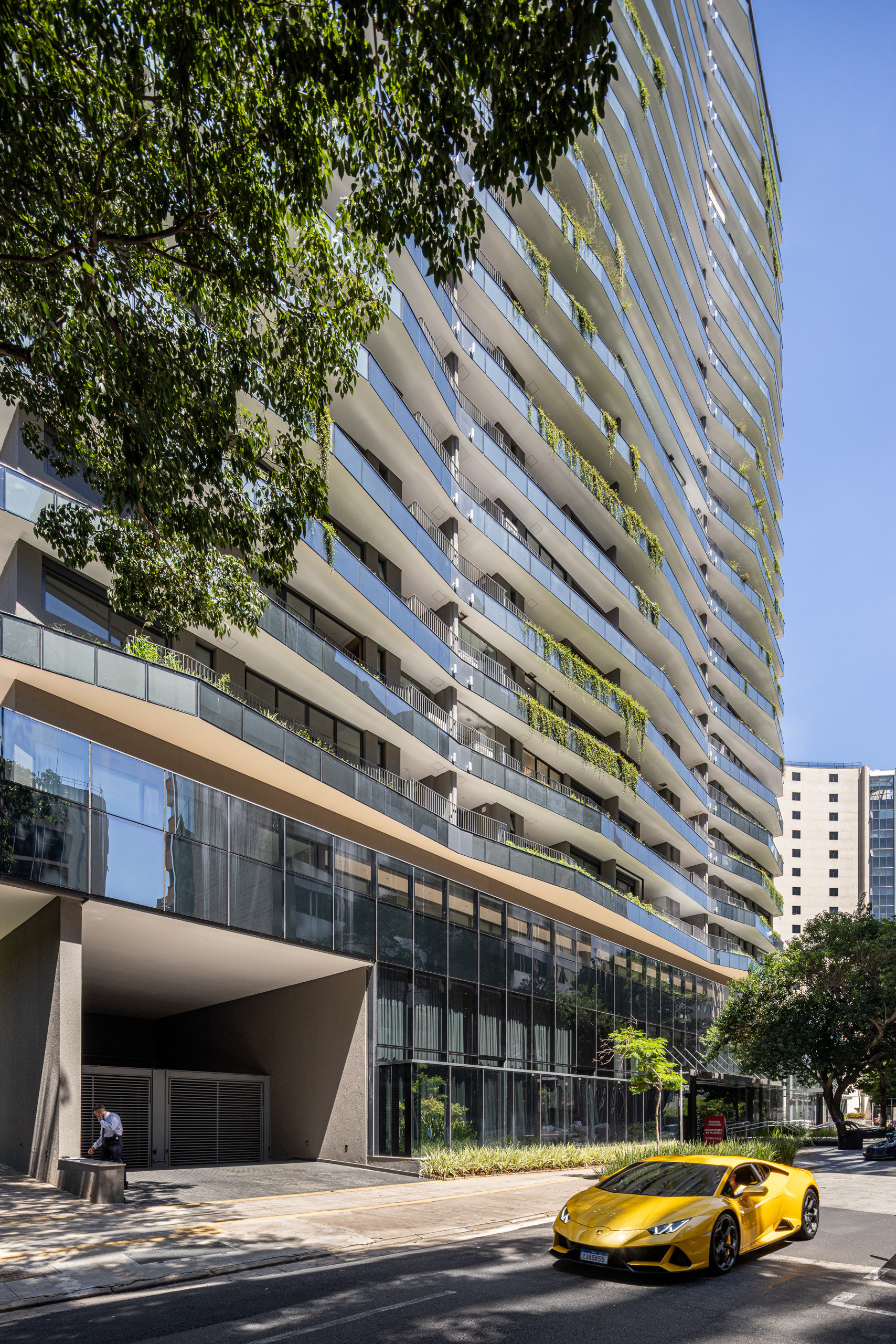 Foto real do acesso Torre Residences